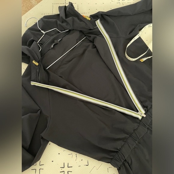 Athleta DIPSEA ROMPER size 4 - Picture 9 of 10